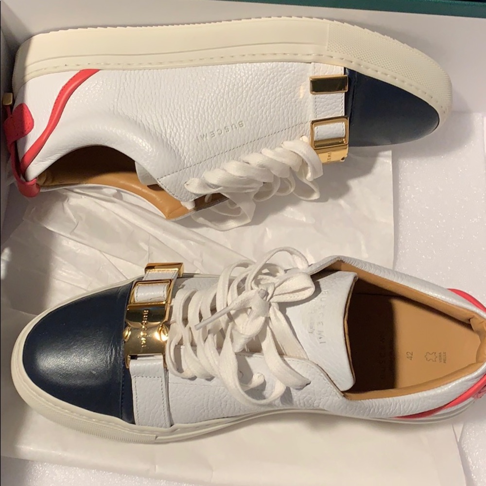 Brand new Buscemi sneakers low top 50 MM strap